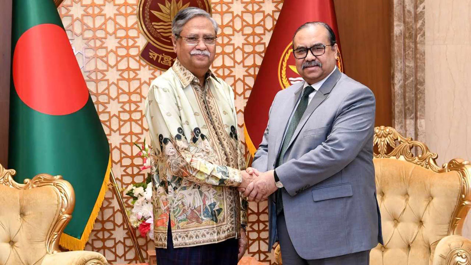 বিচার বিভাগের উন্নয়ন পরিকল্পনা রাষ্ট্রপতিকে জানালেন প্রধান বিচারপতি