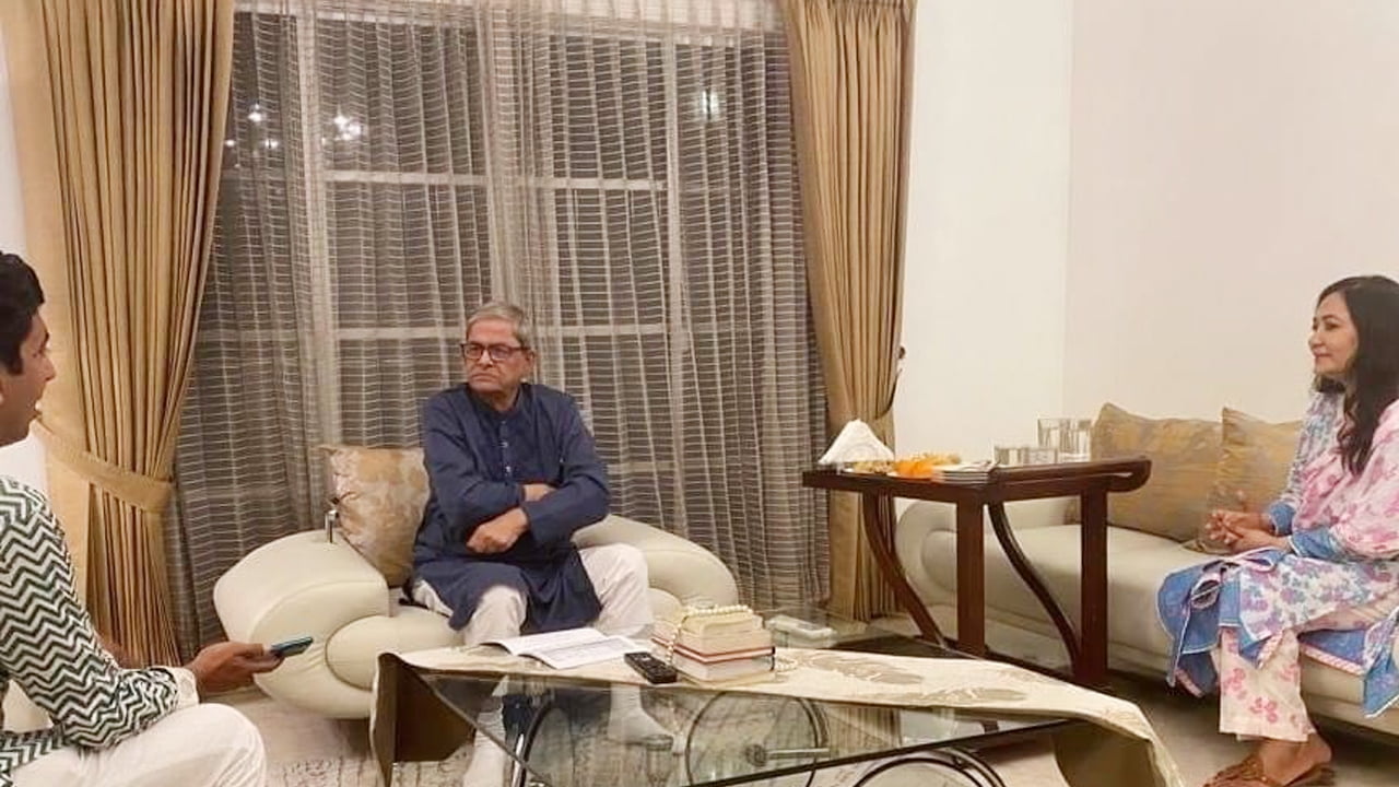 কারাবন্দি বিএনপি নেতা দুলুর বাসায় মির্জা ফখরুল