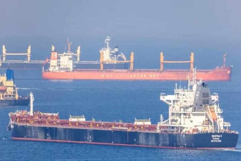 কৃষ্ণ সাগরে কার্গো জাহাজে রাশিয়ার হামলার বিষয়ে সতর্ক করেছে যুক্তরাজ্য