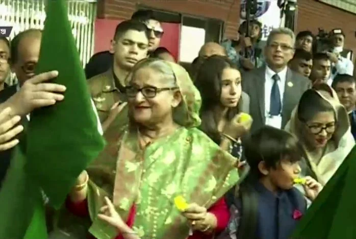 দক্ষিণে রেলের শুভ প্রবেশ, যাত্রী প্রধানমন্ত্রী