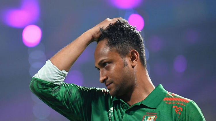 বিশ্বকাপ থেকে ছিটকে গেলেন সাকিব