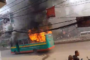 রাজধানীর ধানমন্ডিতে বাসে আগুন