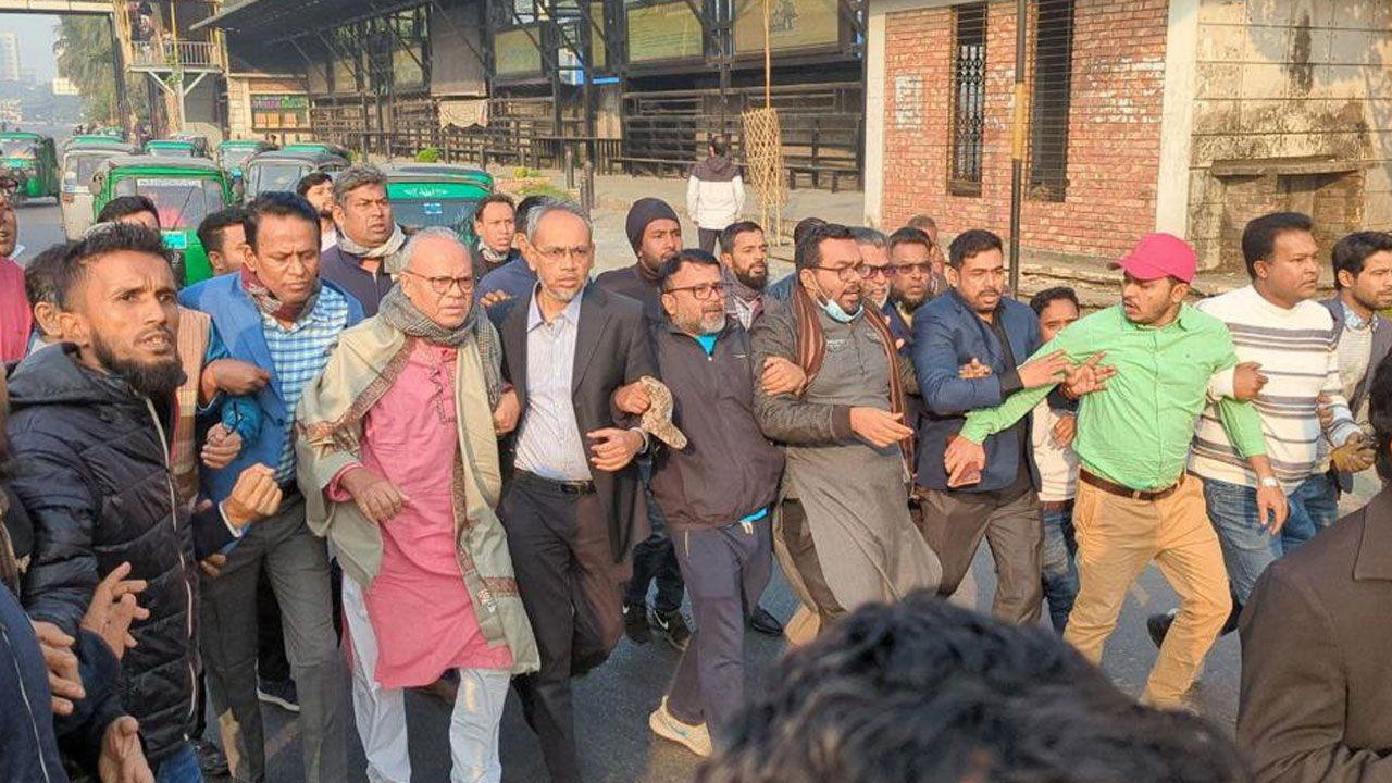 একতরফা নির্বাচনেও আগের রাতে ব্যালট বাক্স ভরে রাখা হয়েছে : রিজভী