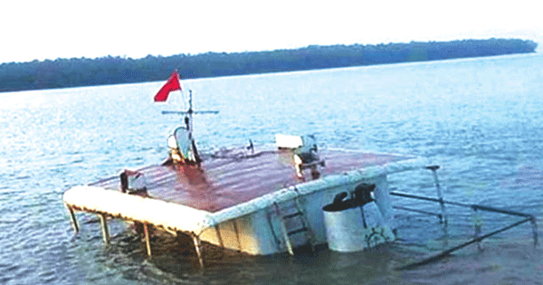 ঝুঁকি বাড়ছে বন্দর চ্যানেলে