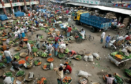 বাজারে উত্তাপ : সবকিছুর দাম বৃদ্ধি, অসহায় ক্রেতারা