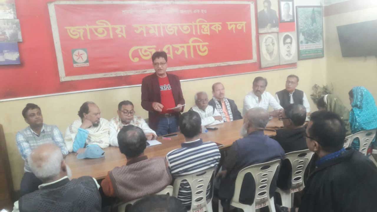 বর্তমান সরকার রাষ্ট্রের জন্য নিরাপদ নয় : স্বপন