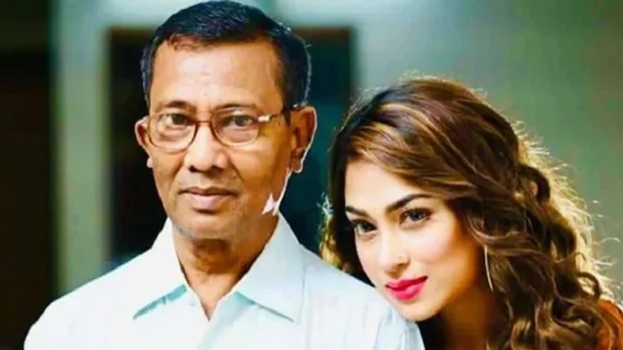 বাবা হারালেন চিত্রনায়িকা পপি