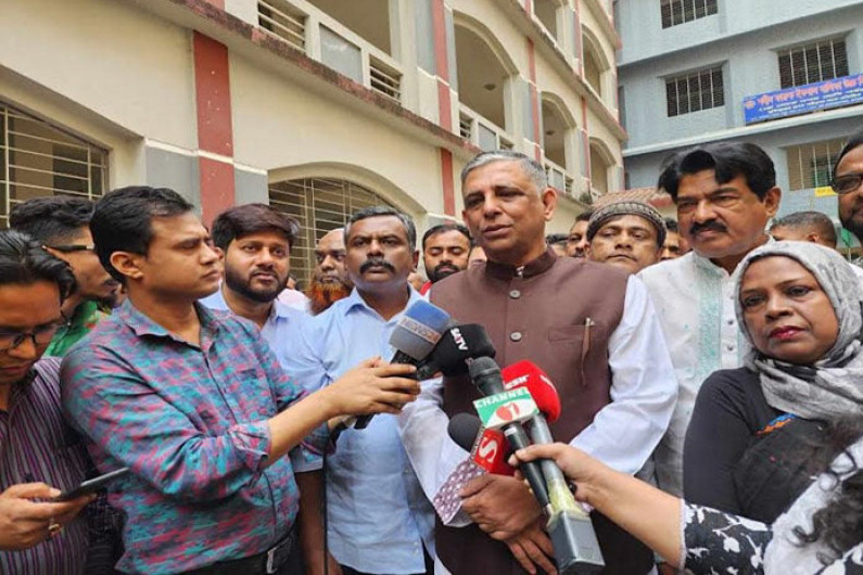 যারা সিন্ডিকেটের মাধ্যমে মানুষকে কষ্ট দেয় তারা দেশদ্রোহী : বাহাউদ্দিন নাছিম