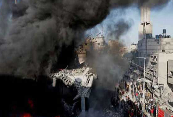 গাজায় আবাসিক ভবনে ইসরাইলের হামলা : নিহত ৩৬