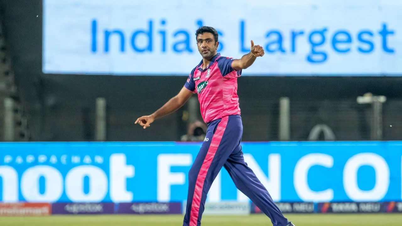 আইপিএলে রানবন্যা, বোলারদের বাঁচাতে সাহায্য চাইলেন অশ্বিন