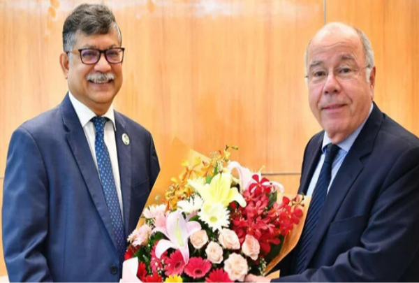 দুই দিনের রাষ্ট্রীয় সফরে ঢাকায় পৌঁছেছেন ব্রাজিলের পররাষ্ট্রমন্ত্রী