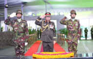 সেনাবাহিনী প্রধানের বঙ্গবন্ধুর প্রতিকৃতিতে শ্রদ্ধা নিবেদন