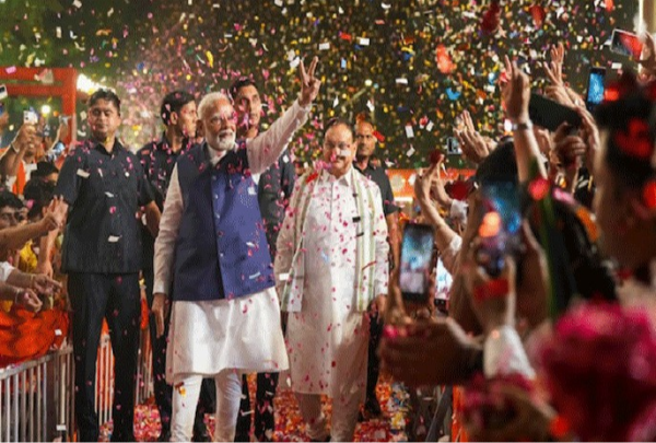 আজ ভারতের প্রধানমন্ত্রী হিসেবে শপথ নিচ্ছেন নরেন্দ্র মোদি