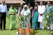 জাতীয় বৃক্ষরোপণ অভিযান উদ্বোধন করলেন প্রধানমন্ত্রী