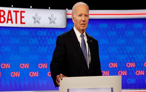 বাইডেনের বিকল্প খুঁজছেন ডেমোক্র্যাটরা