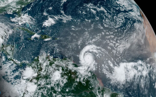 উপকূলের আরও কাছে হারিকেন বেরিল, আঘাত হানবে যেসব দেশে